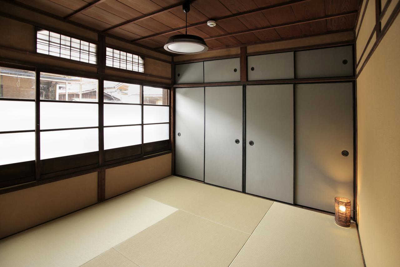 Hotel Kiyomizuan 清水庵 車庫2台可 ビフォアアフターの匠 坂田基禎さん改築の京町家 Kioto Zewnętrze zdjęcie